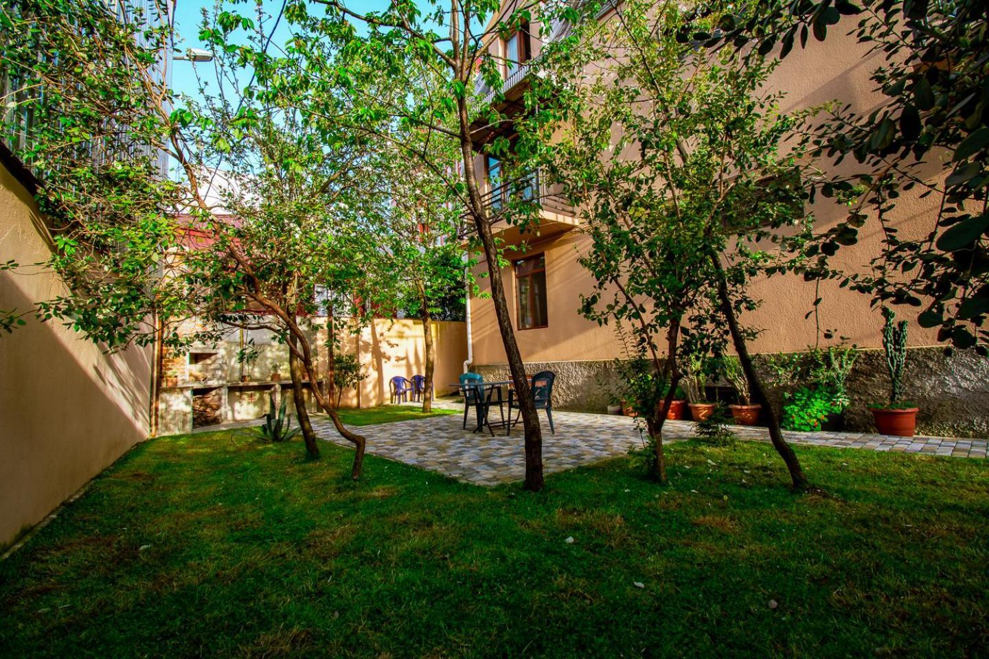 Nana'S Guesthouse Batumi Exterior foto